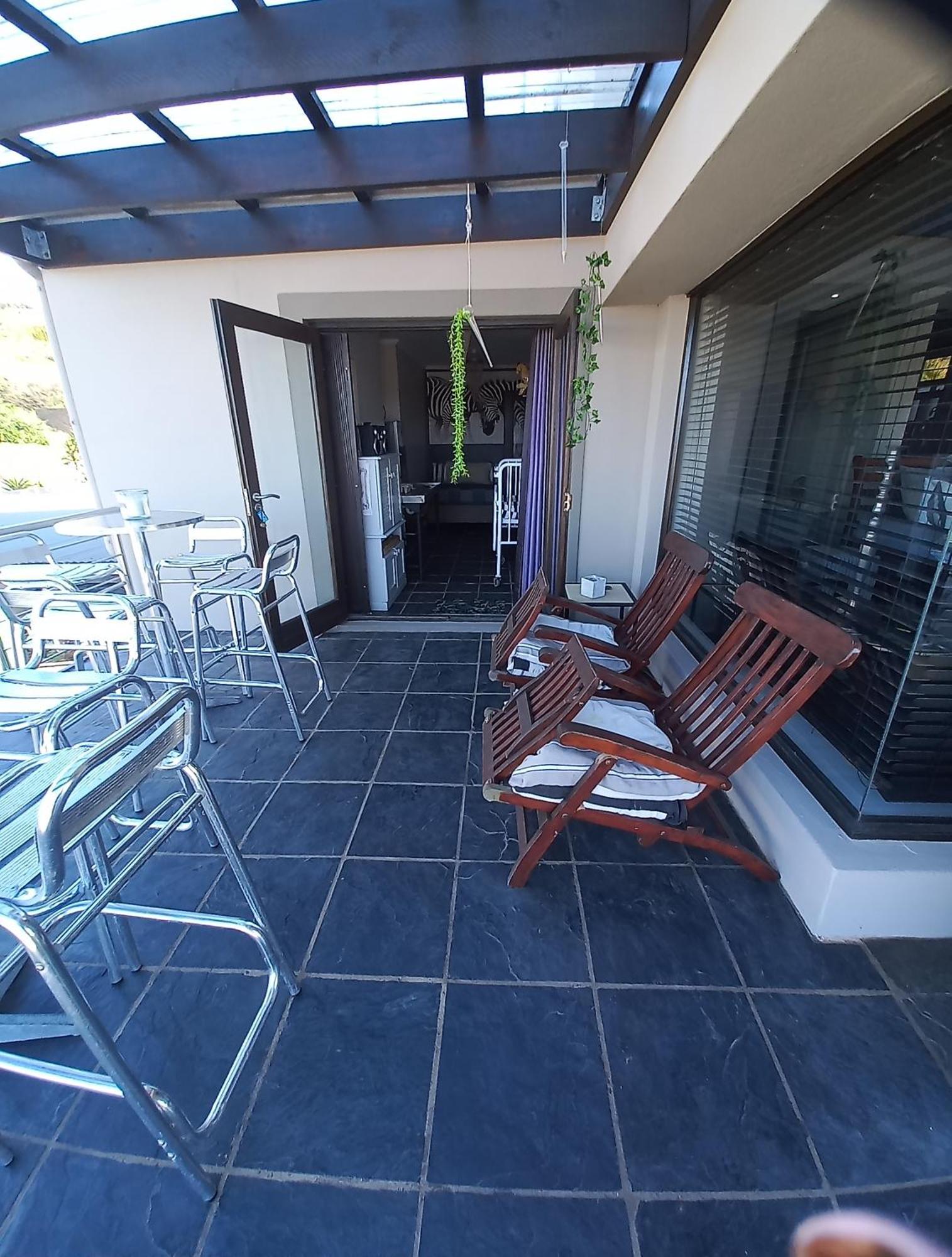 Whale Rock Guest House เพลตเตนเบิร์กเบย์ ภายนอก รูปภาพ